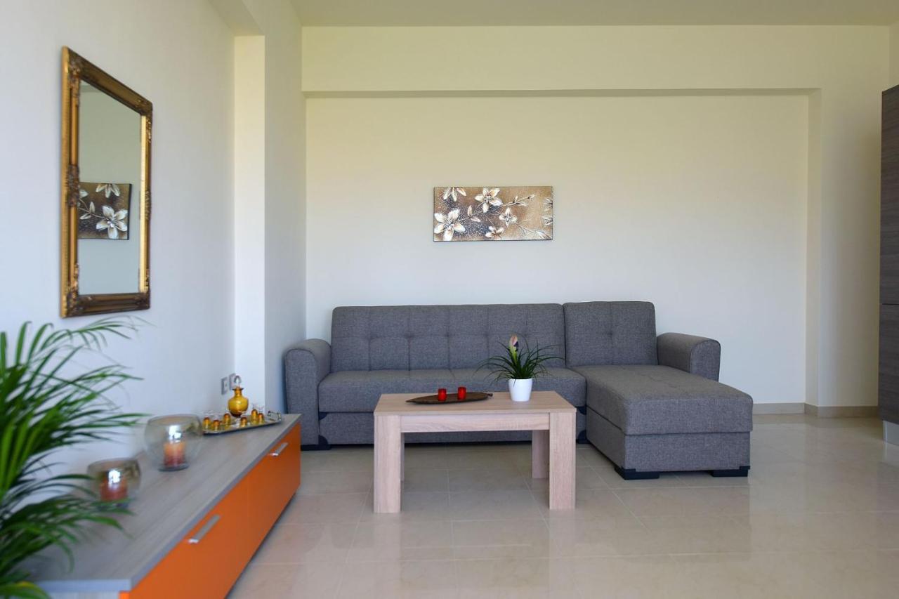 Kalavárda Stelia Luxury Apartments מראה חיצוני תמונה