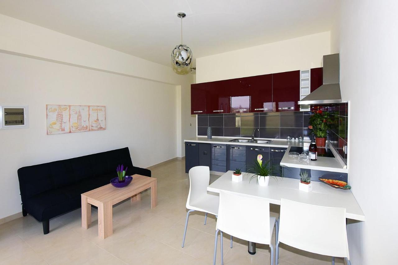 Kalavárda Stelia Luxury Apartments מראה חיצוני תמונה